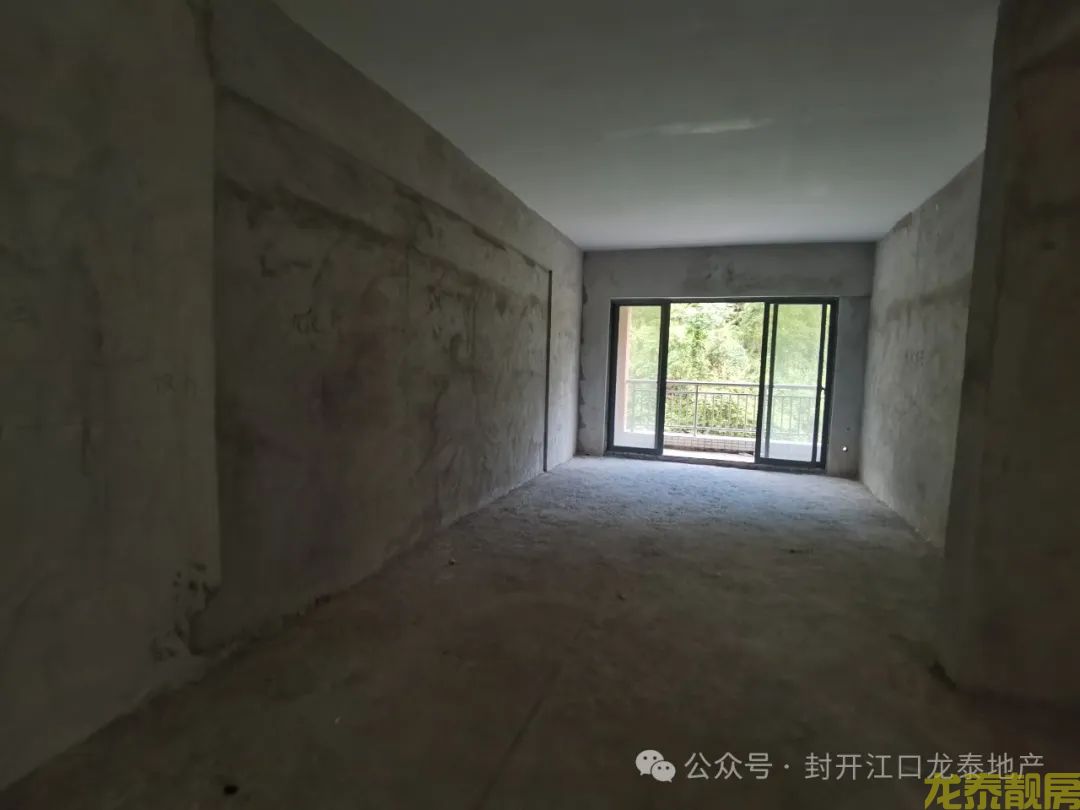 和富花园 毛坯三方二卫 楼层靓