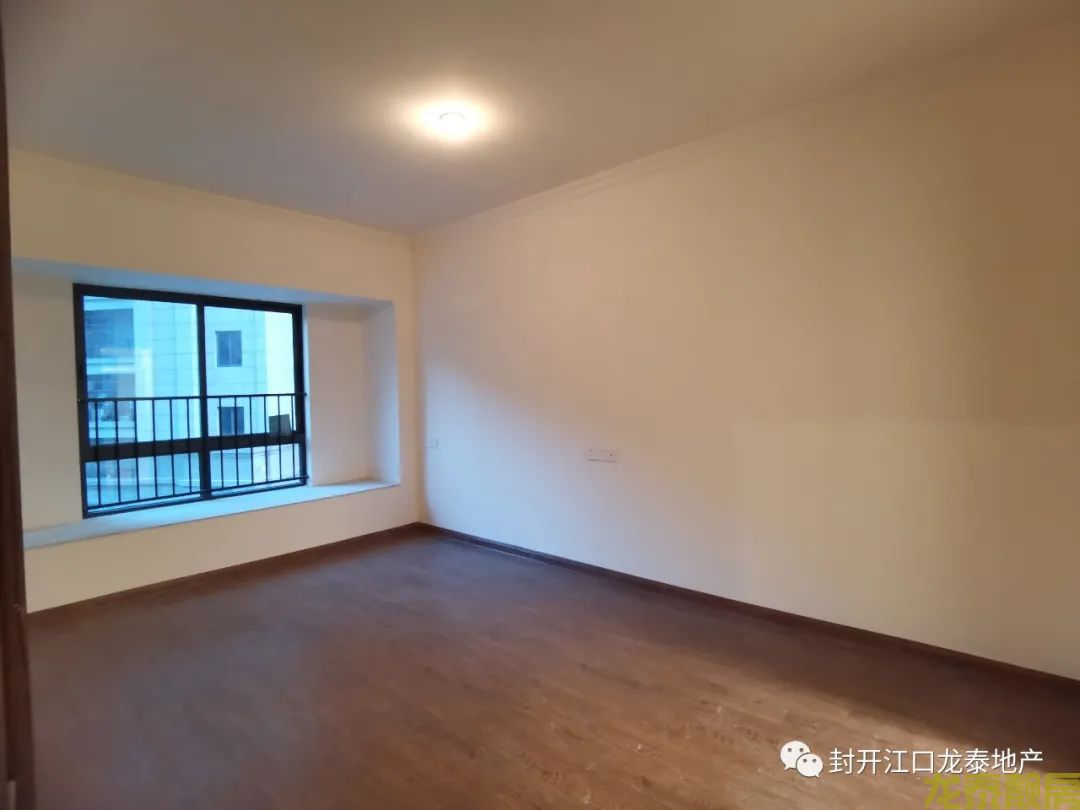 碧桂豪园4房户型全新装修未入住