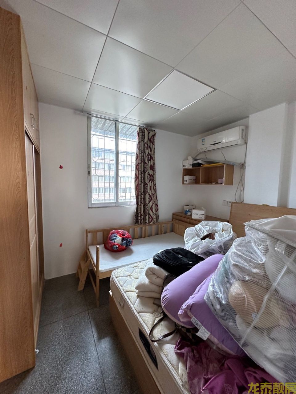 老城区 一小门口附近6楼