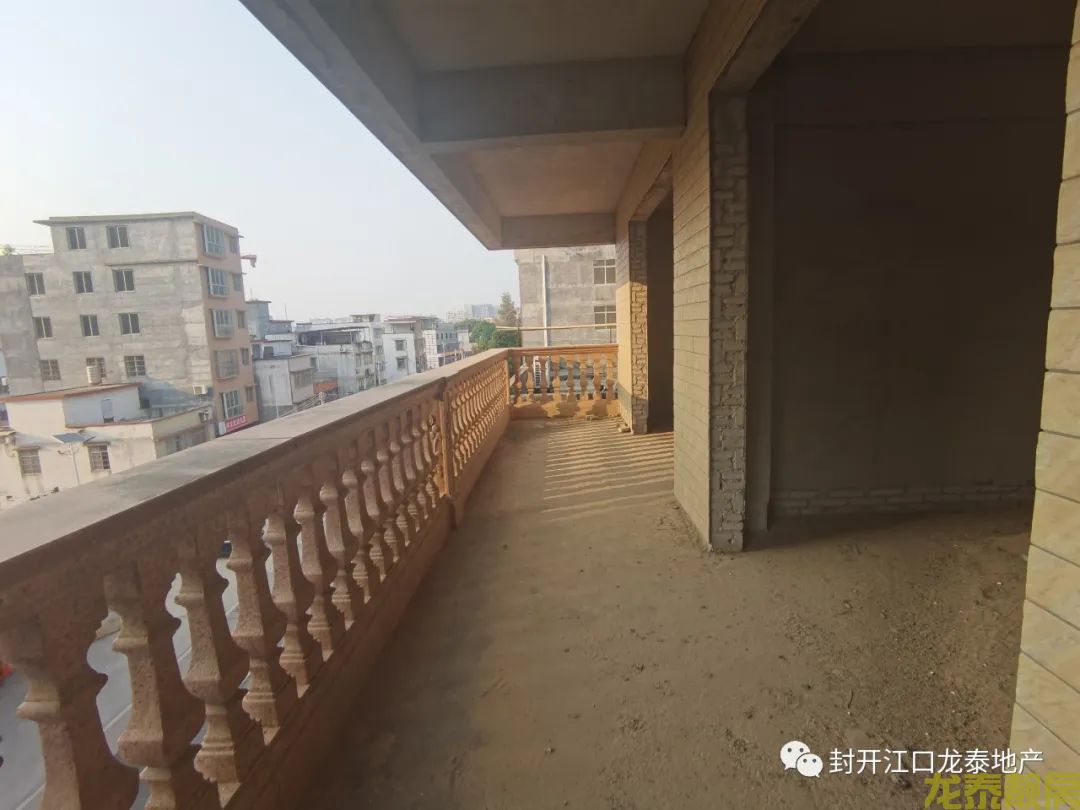 河南城区一线临街4层半自建房整栋出售