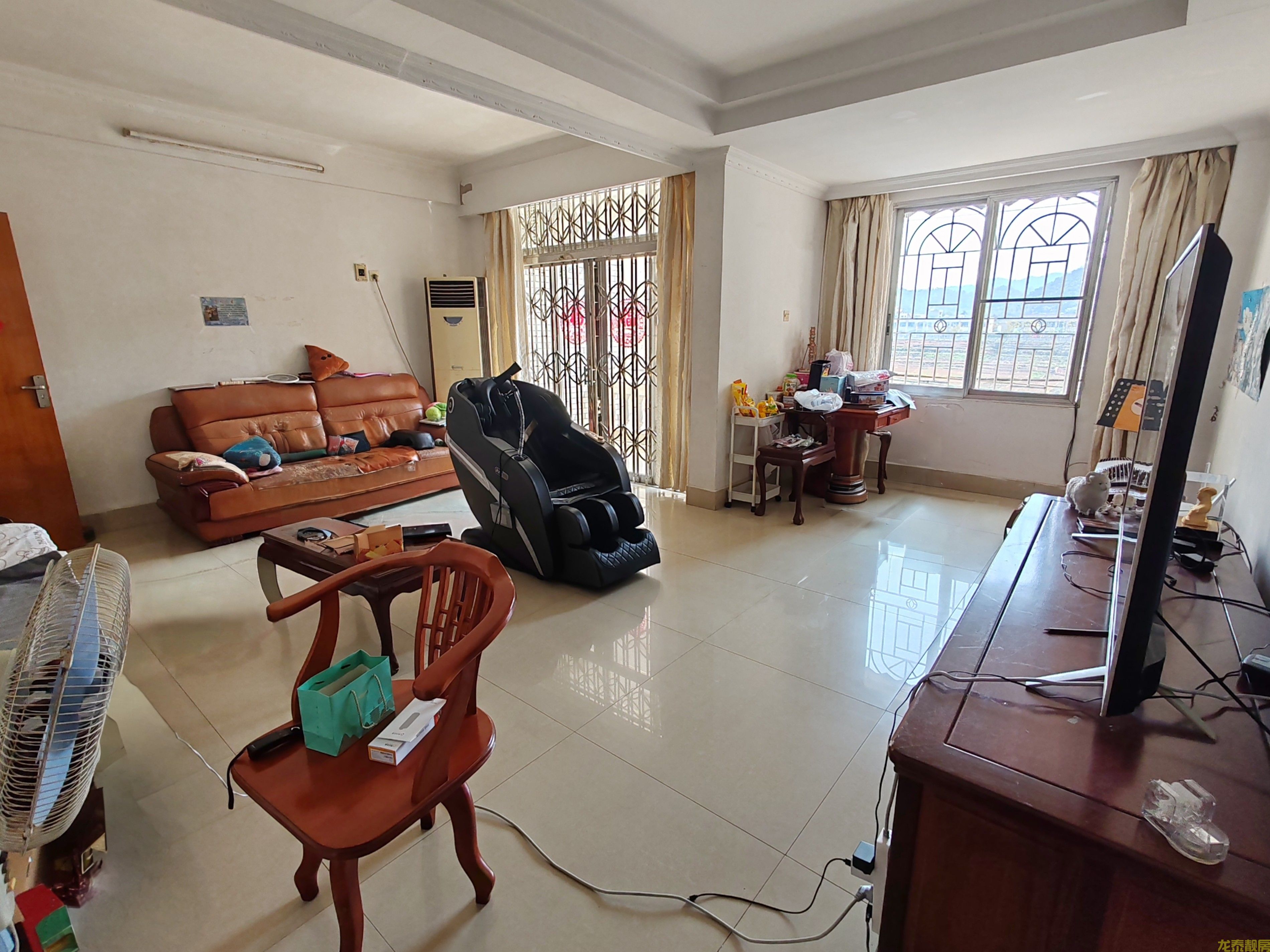 江口城区三层半自建房带前后花园