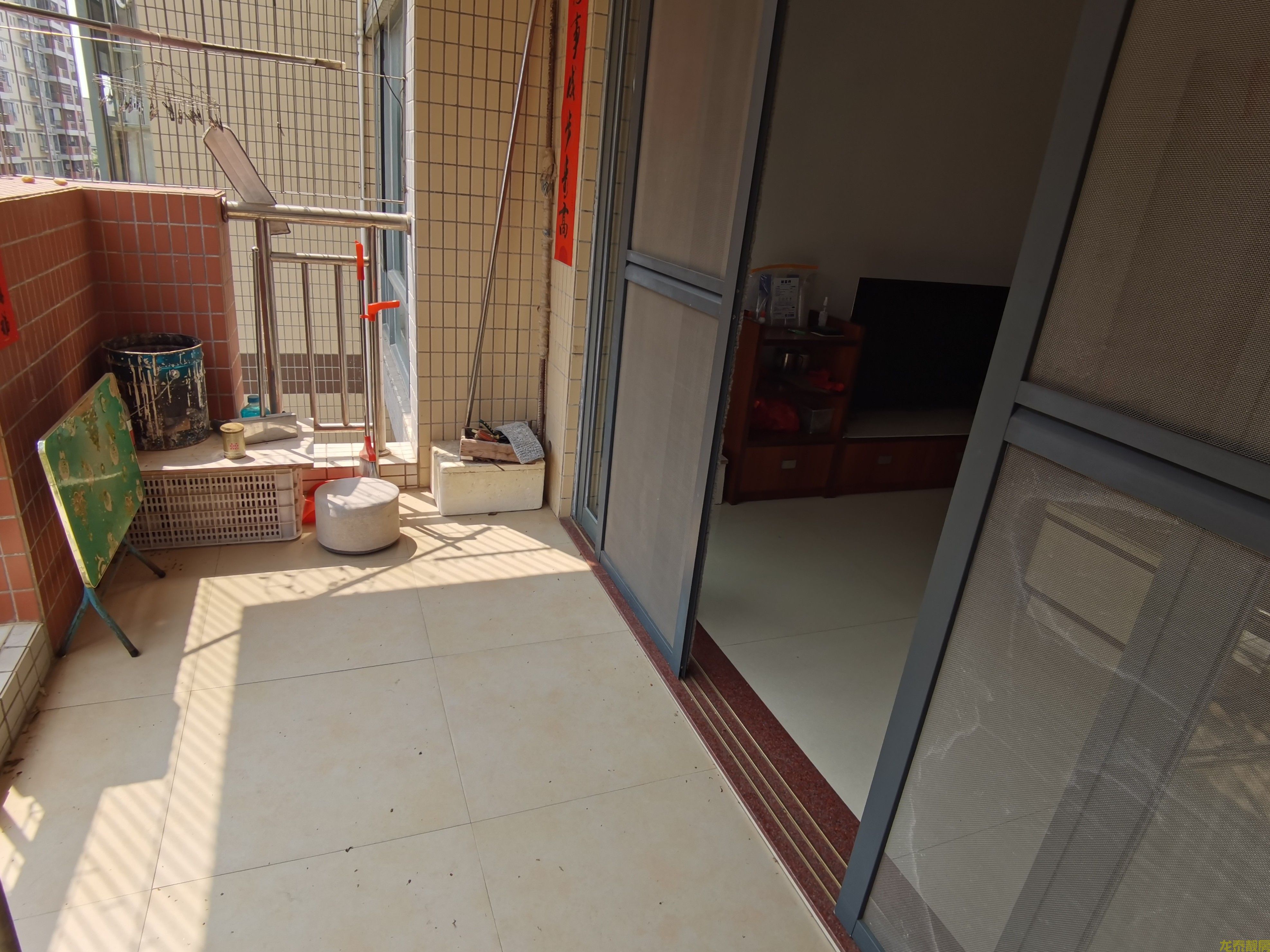 和富花园电梯南向三房户型