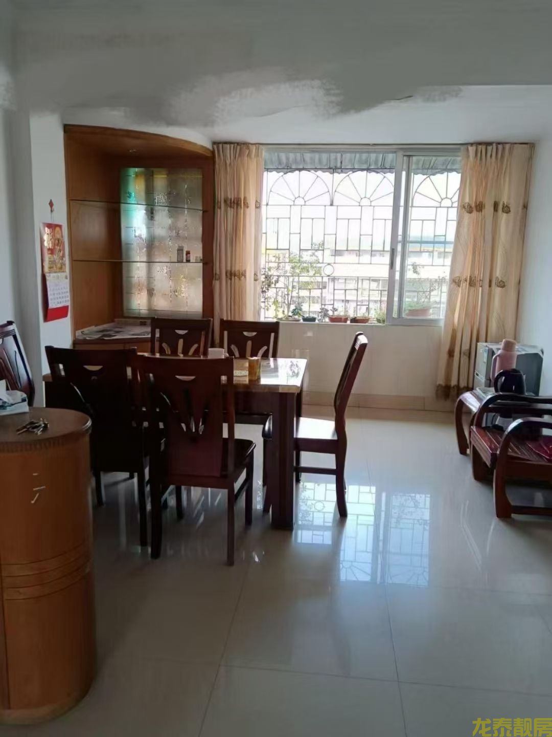 步梯8楼一小学区房