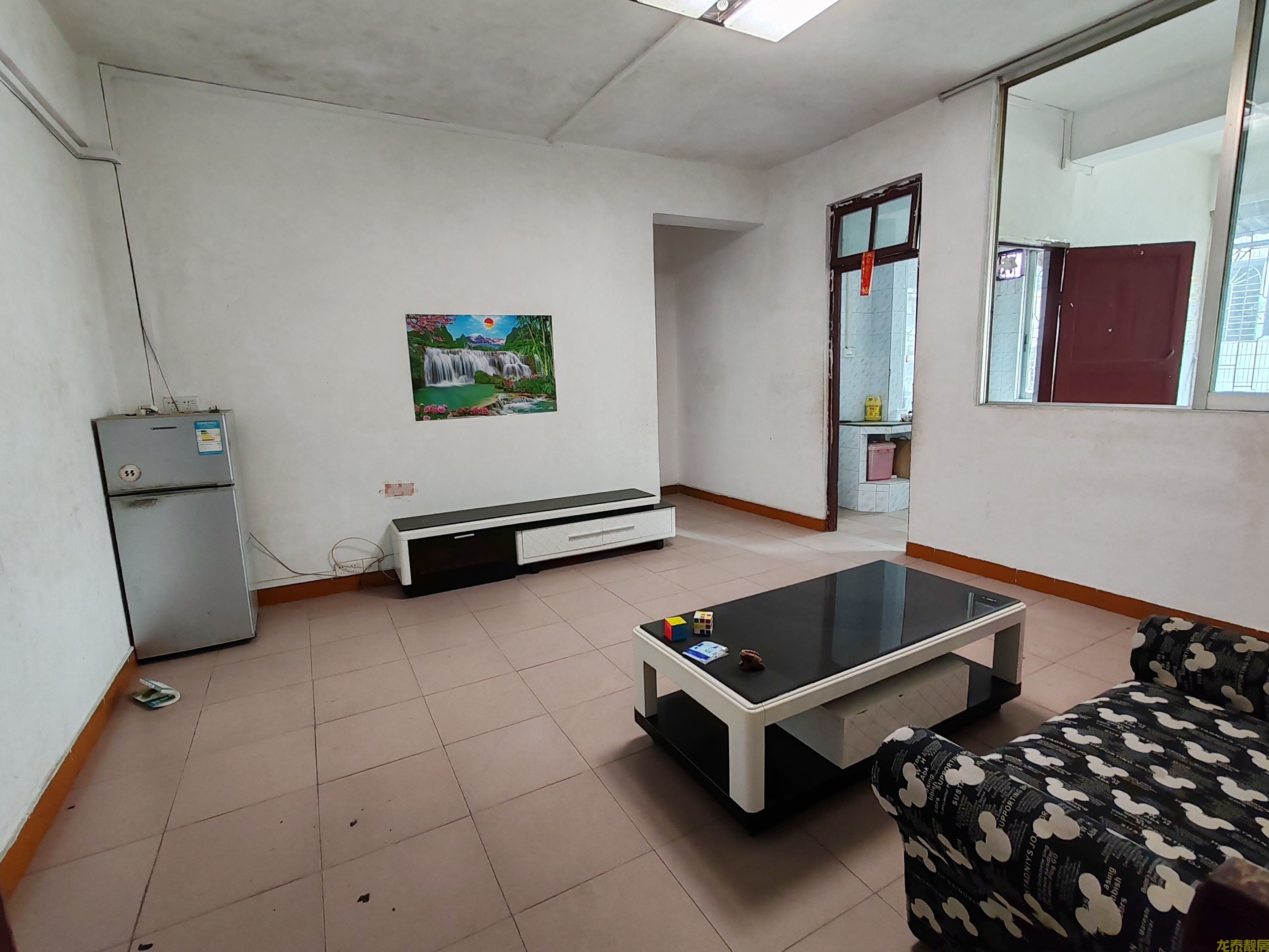 一中门口步梯7楼