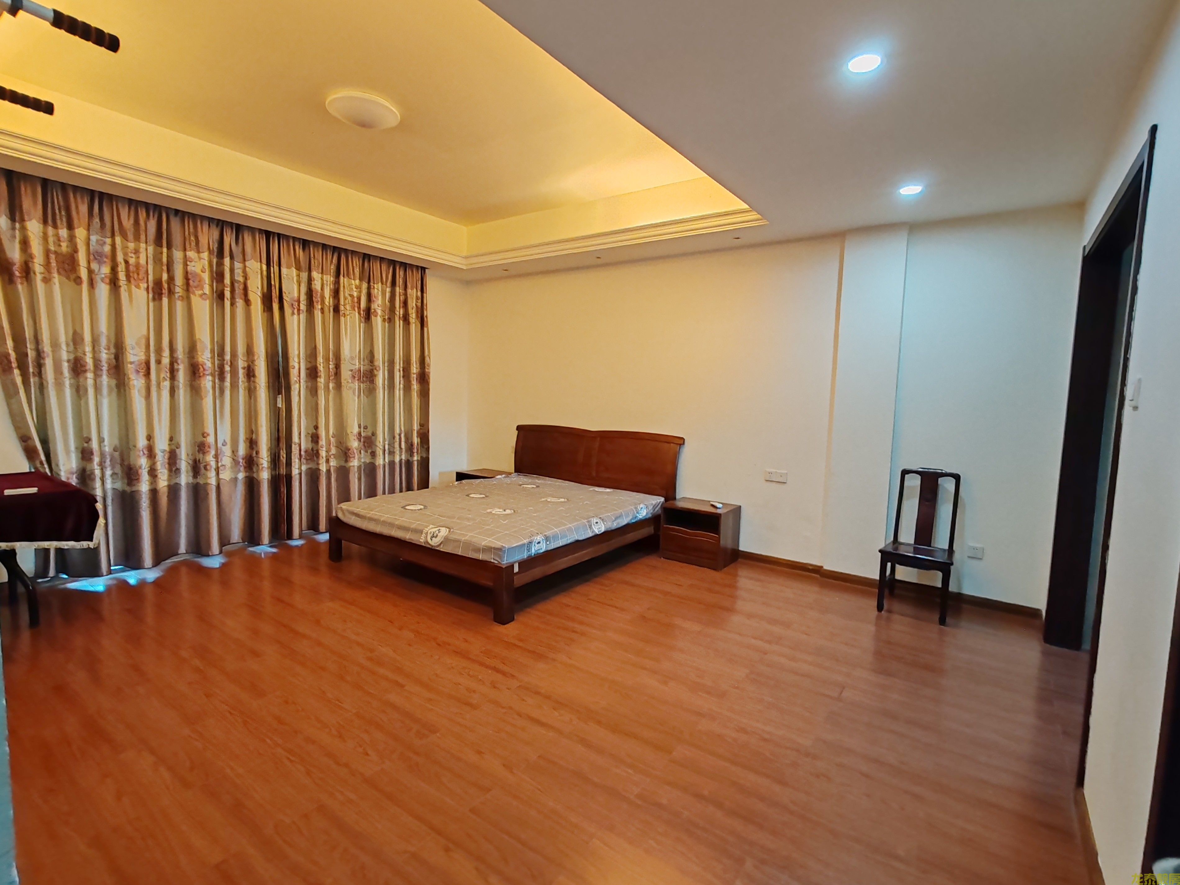 碧桂园五房送三面花园大别墅