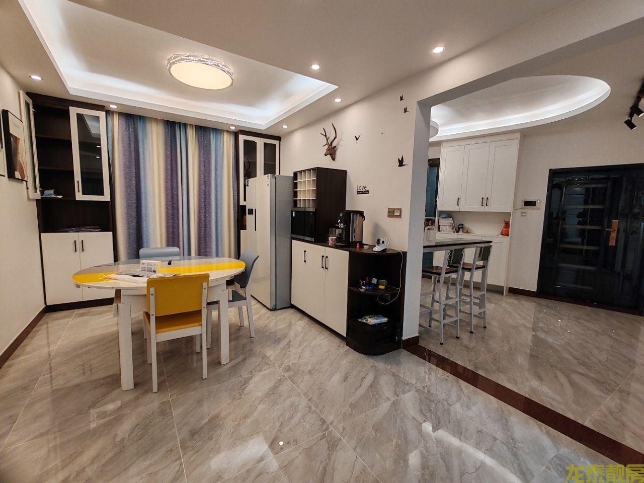 星河国际大户型4房设计，空间布局灵活