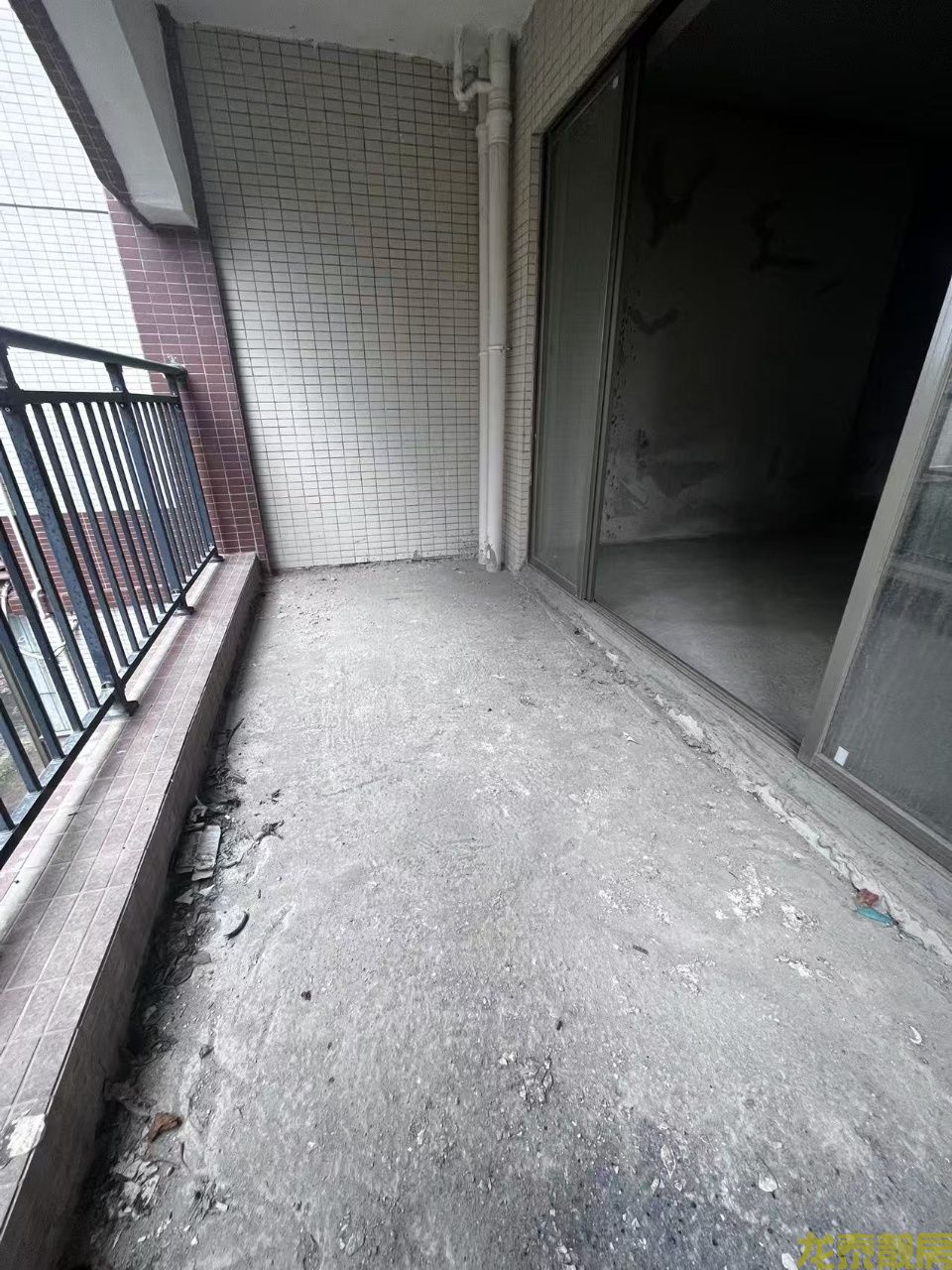 县府广场旁星河御景好房出售！