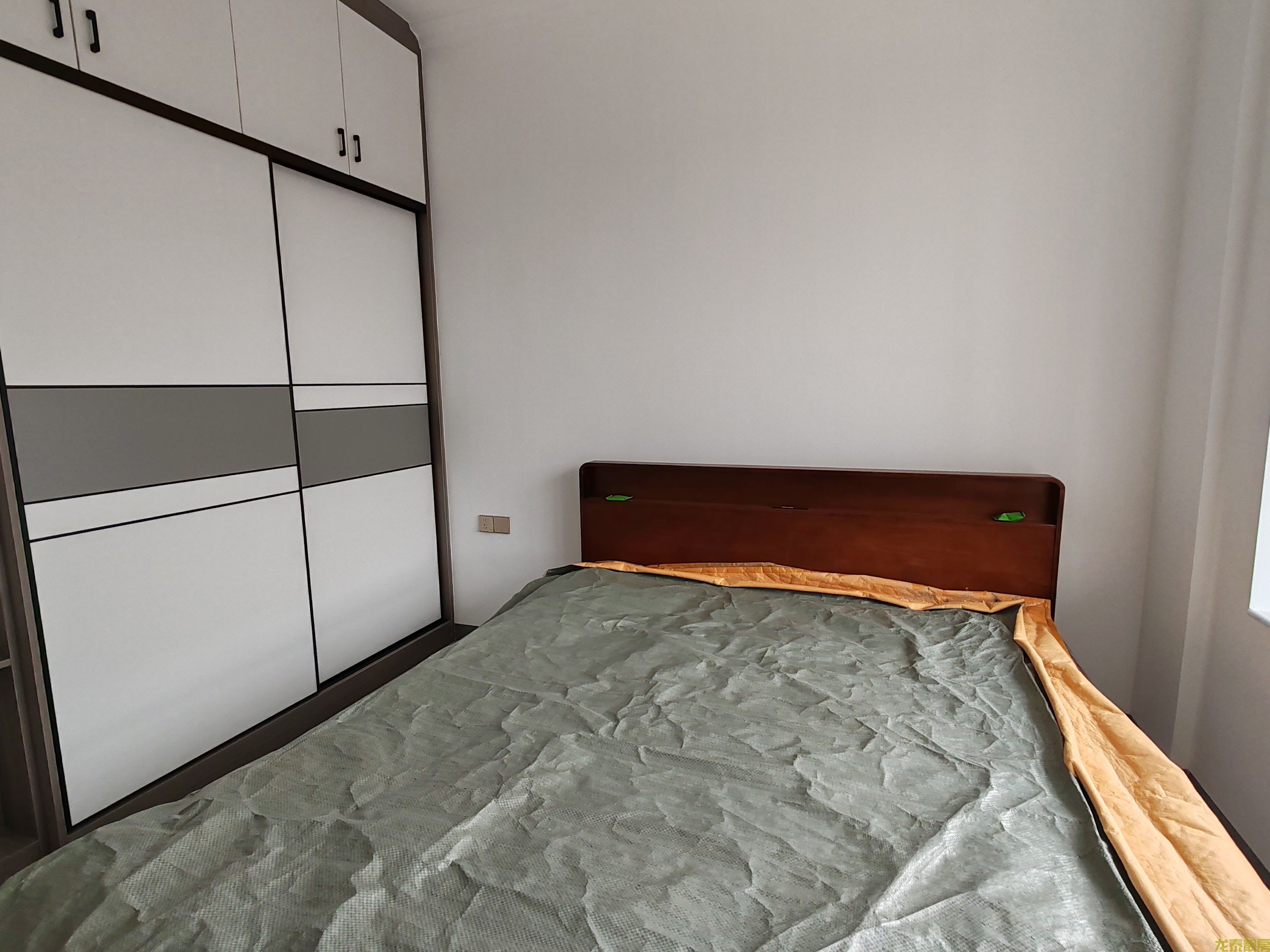 江南城“5字头全新精装三房”