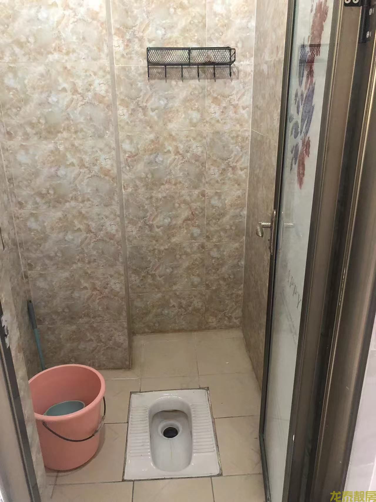 人才公寓单间带租出售